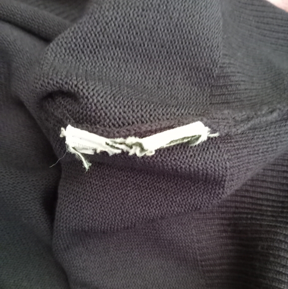 Carmen Marc Valvo studded long sleeve black sweater. Large - Picture 6 of 6